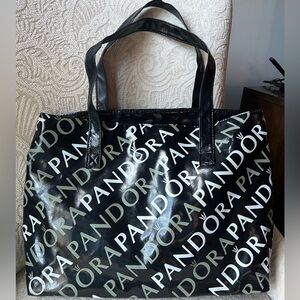 Pandora 🍒 Limited Edition Black Shopper Logo Tote Bag